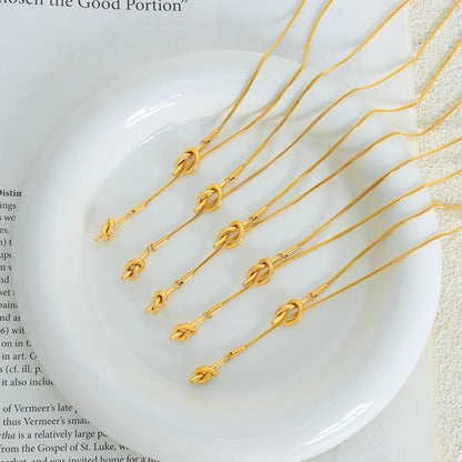 Sophisticated Versatile And Adjustable Long Necklace